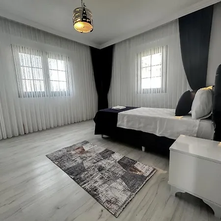 Villa Lux
